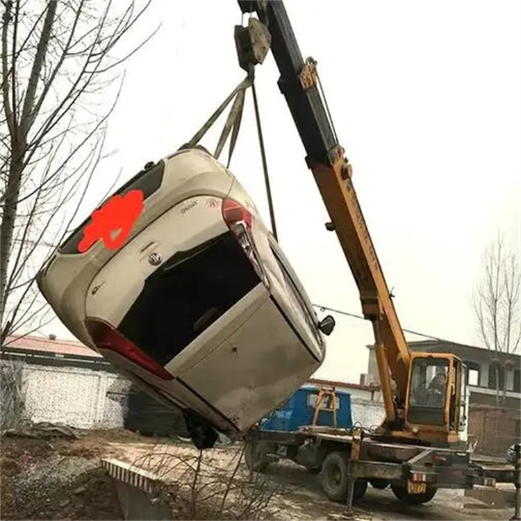 武鸣吊车救援小汽车怎么吊